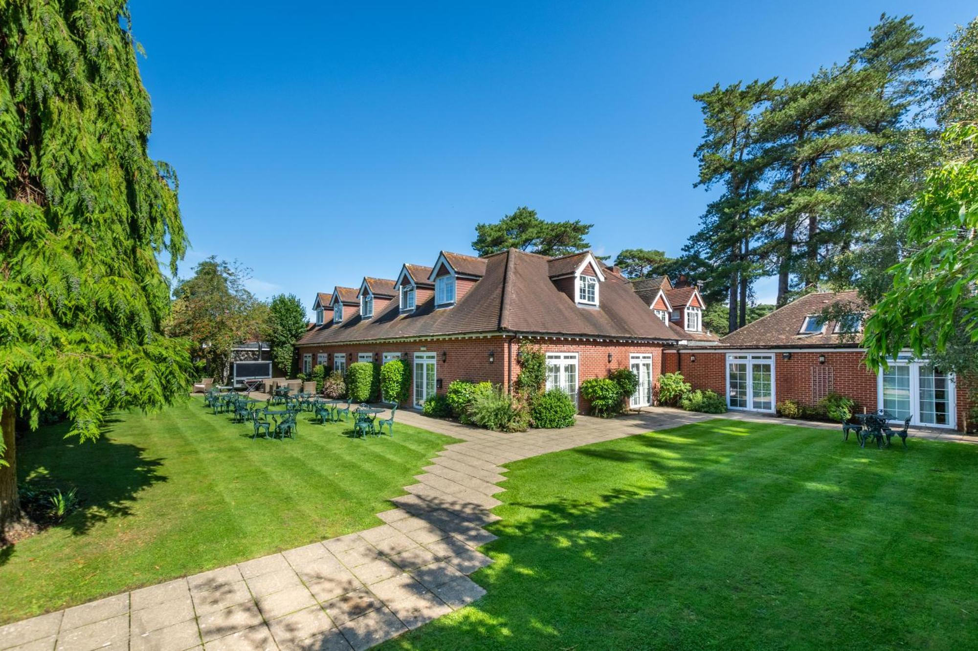 Beaulieu Hotel Линдхорст Экстерьер фото
