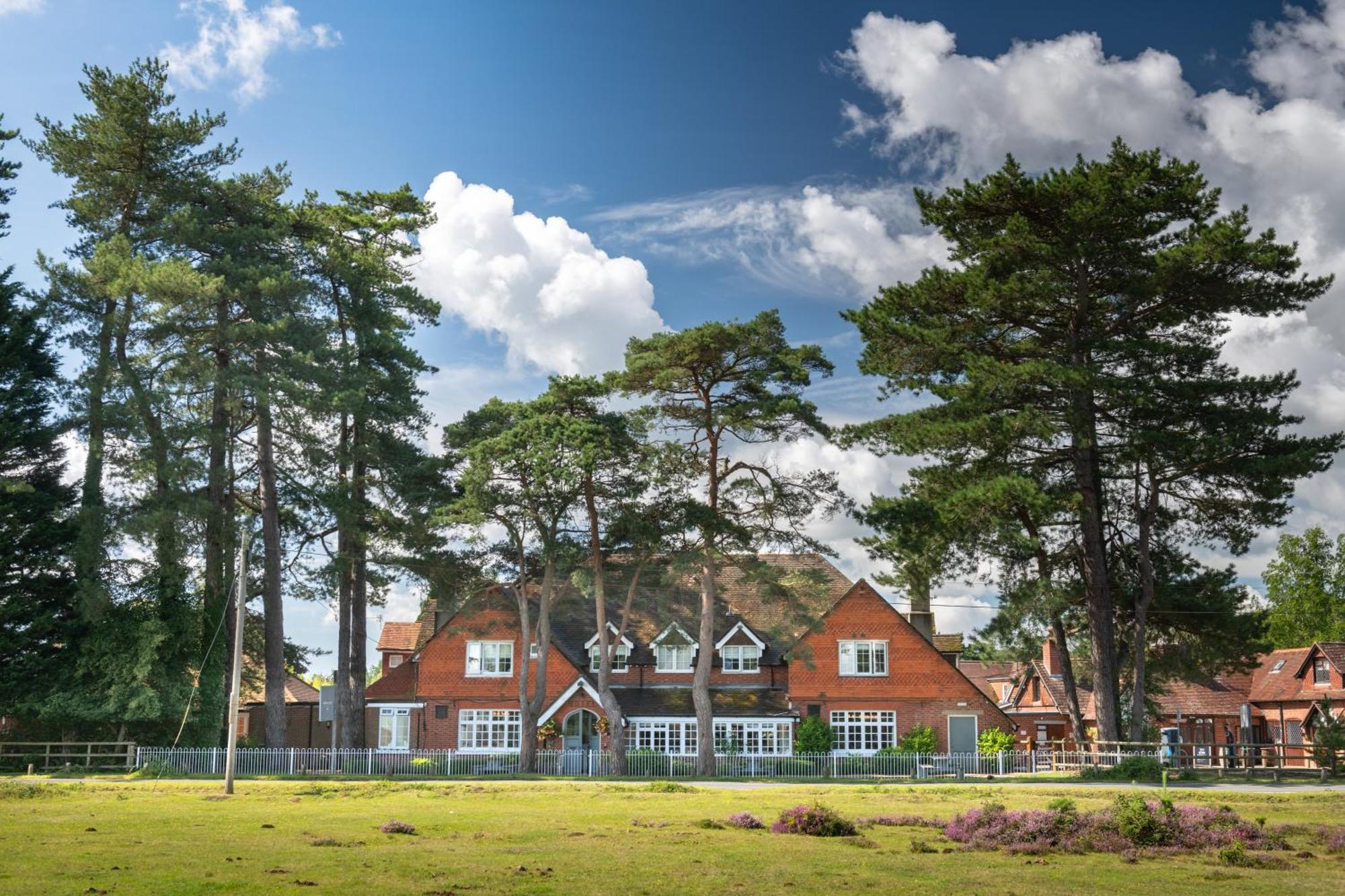 Beaulieu Hotel Линдхорст Экстерьер фото